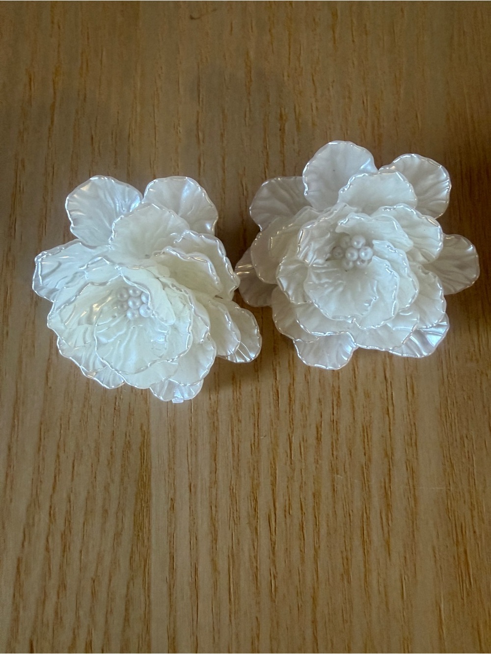 White Floral Earrings made from shells - Flower Statement